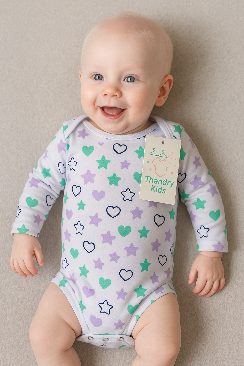 Body Unissex P (1 a 3 meses) – Branco Estampado Corações e Estrelas
