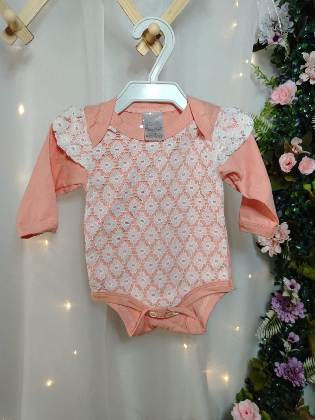 Body Manga Longa RN Pêssego com Renda Floral - Imagem 3