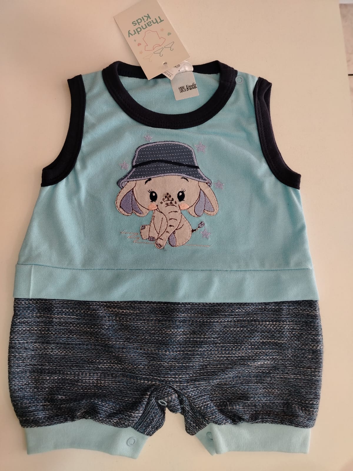 Macacão Regata Elefante Azul – Tamanho P (1 a 3 meses) - Imagem 3
