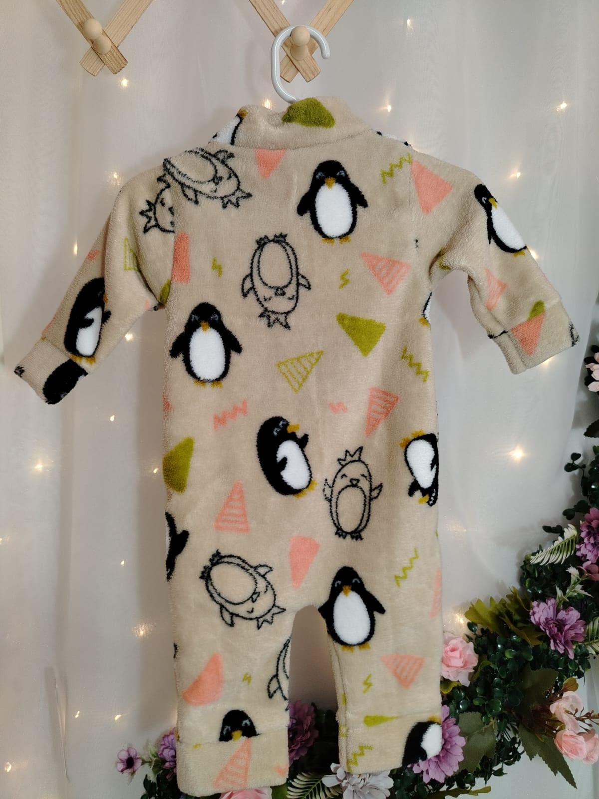 Macacão Fleece Pinguim Bege RN Jeito Inocente - Imagem 3