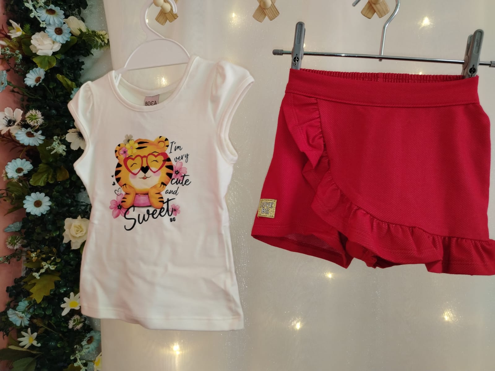 CONJ FEM INF MC SHORTS SAIA TIGRE17170 TAMANHO 1 - Imagem 3