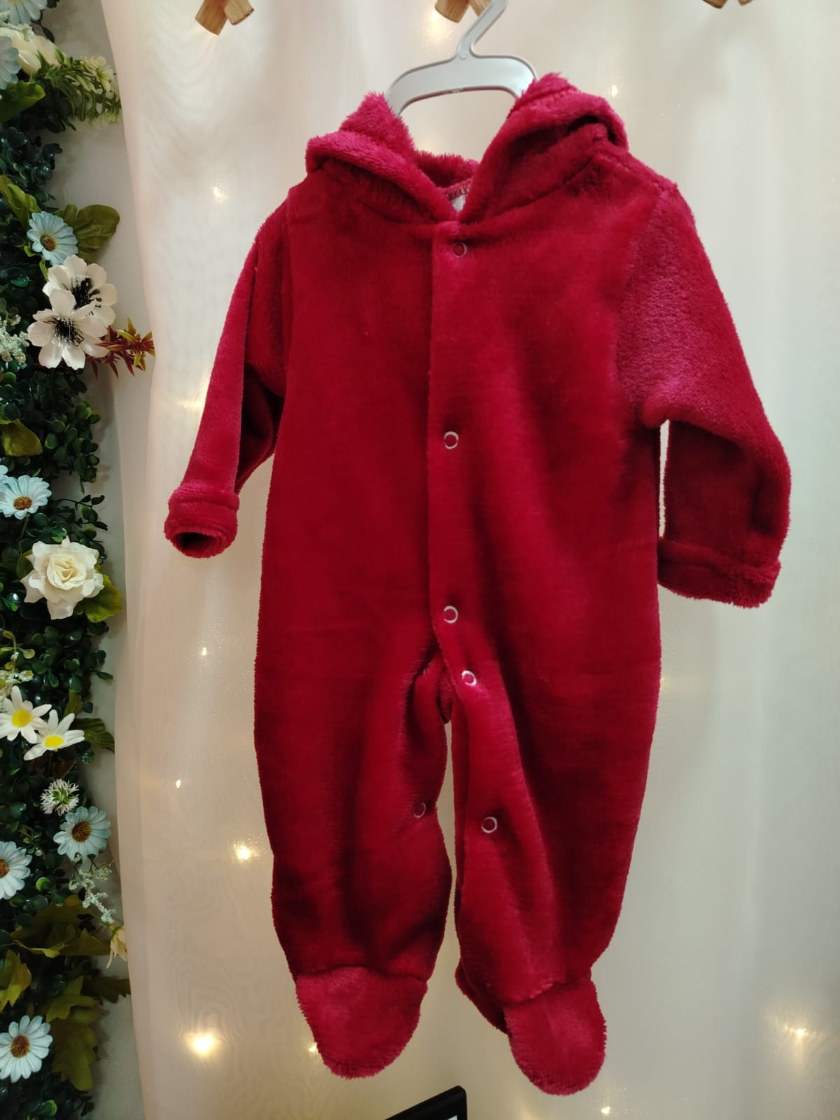 Macacão Plush Bebê com Capuz Cor:Vermelho;Tamanho:RN - Imagem 2