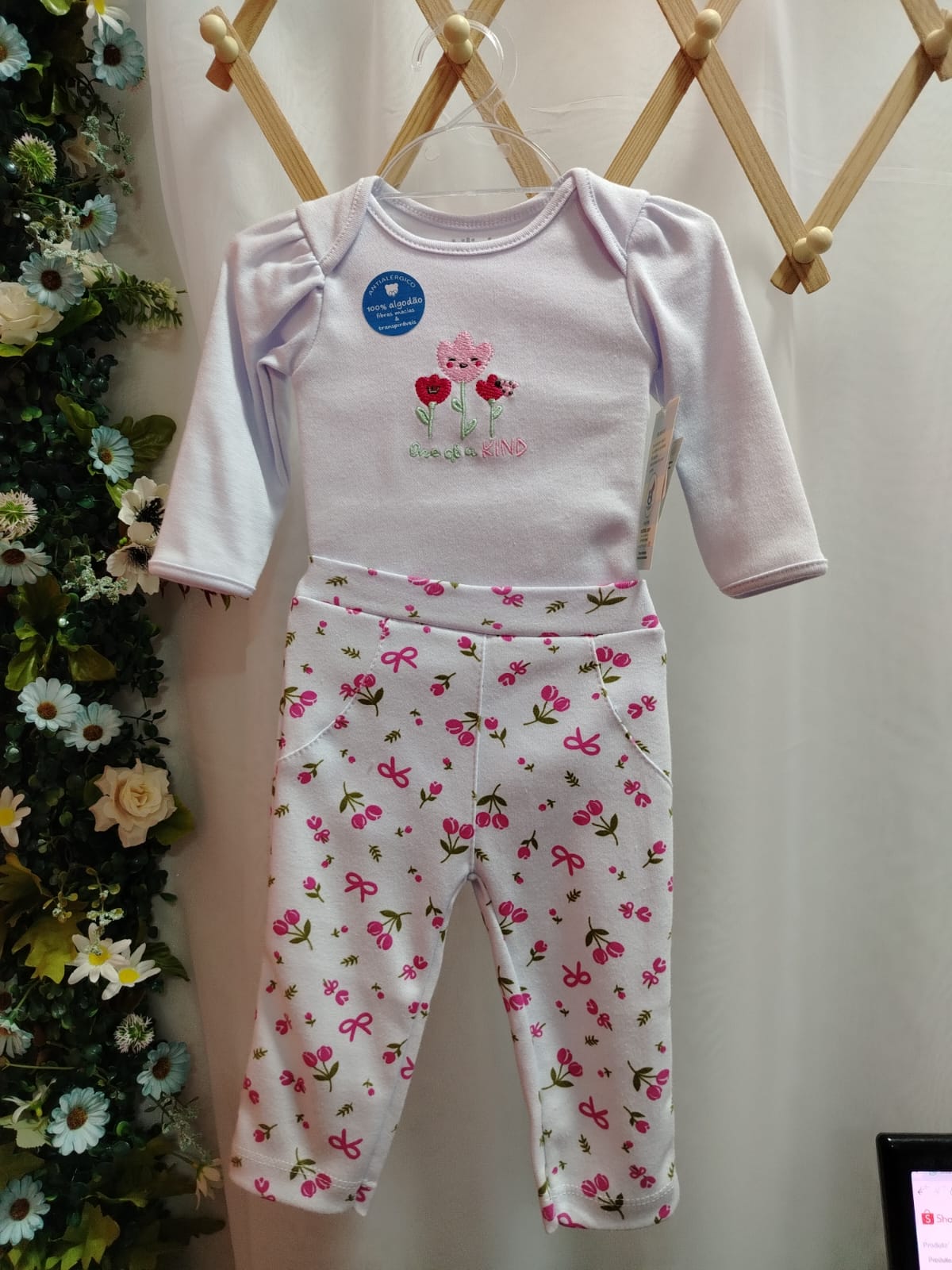 Conjunto Body Manga Longa Sued Bordado Flores e Calça Estampada 0306084 tamanho P - Imagem 4