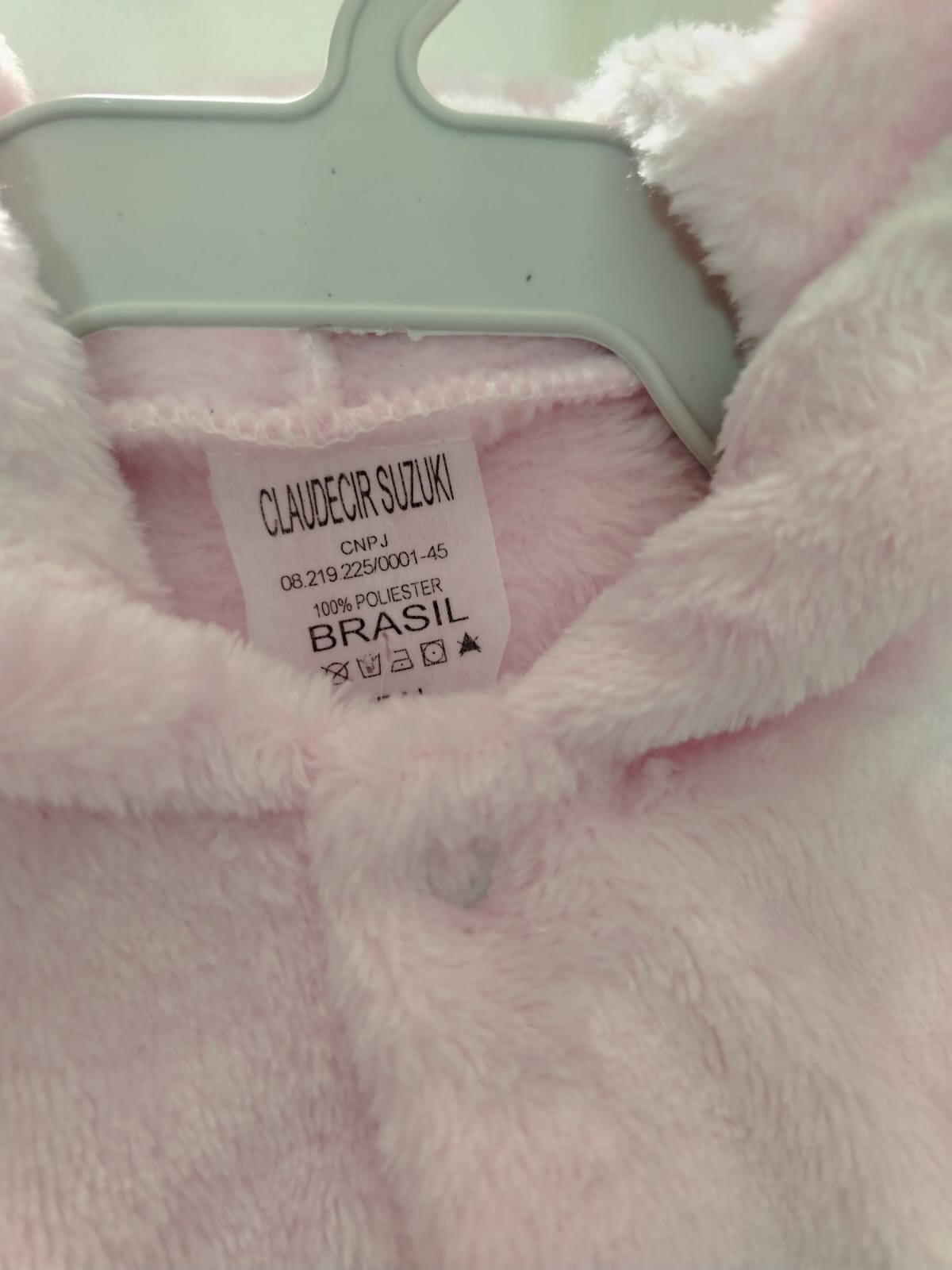 Macacão Plush Bebê com Capuz Cor:Rosa claro;Tamanho:M ( pode sofrer variações de tonalidades) - Imagem 4