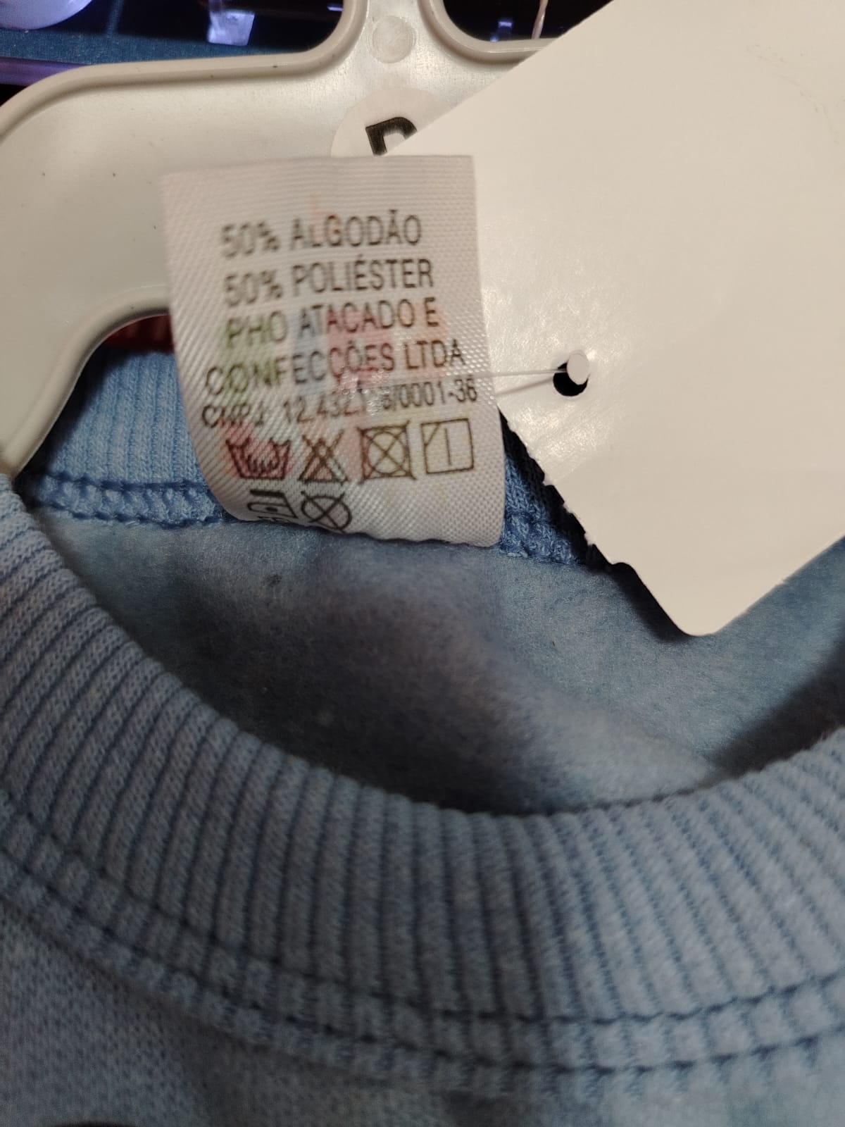CONJ BLUSA C/ BABADO E CALCA ESTAMPADA 30533B Tamanho P - Imagem 5
