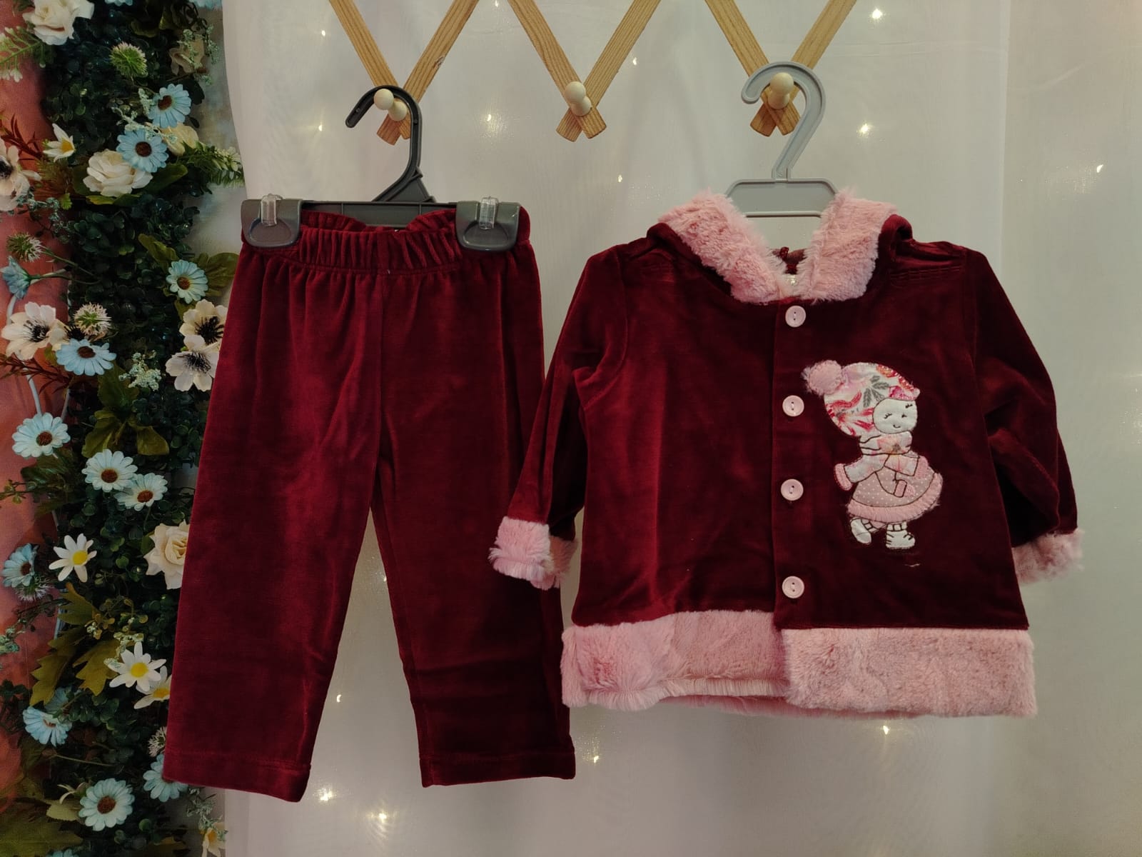 Conjunto Infantil Muleka Sapeka (Casaco Veludo Bordô + Calça) Ref. 3050 Tam M - Imagem 2