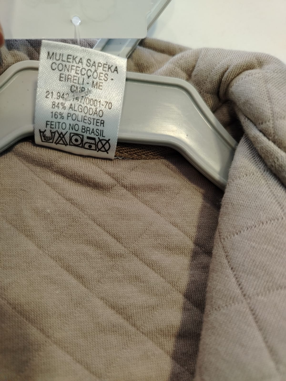 Conjunto Infantil Muleka Sapeka (Casaco Matelassê Bege + Calça) Ref. 3246 Tam G - Imagem 6