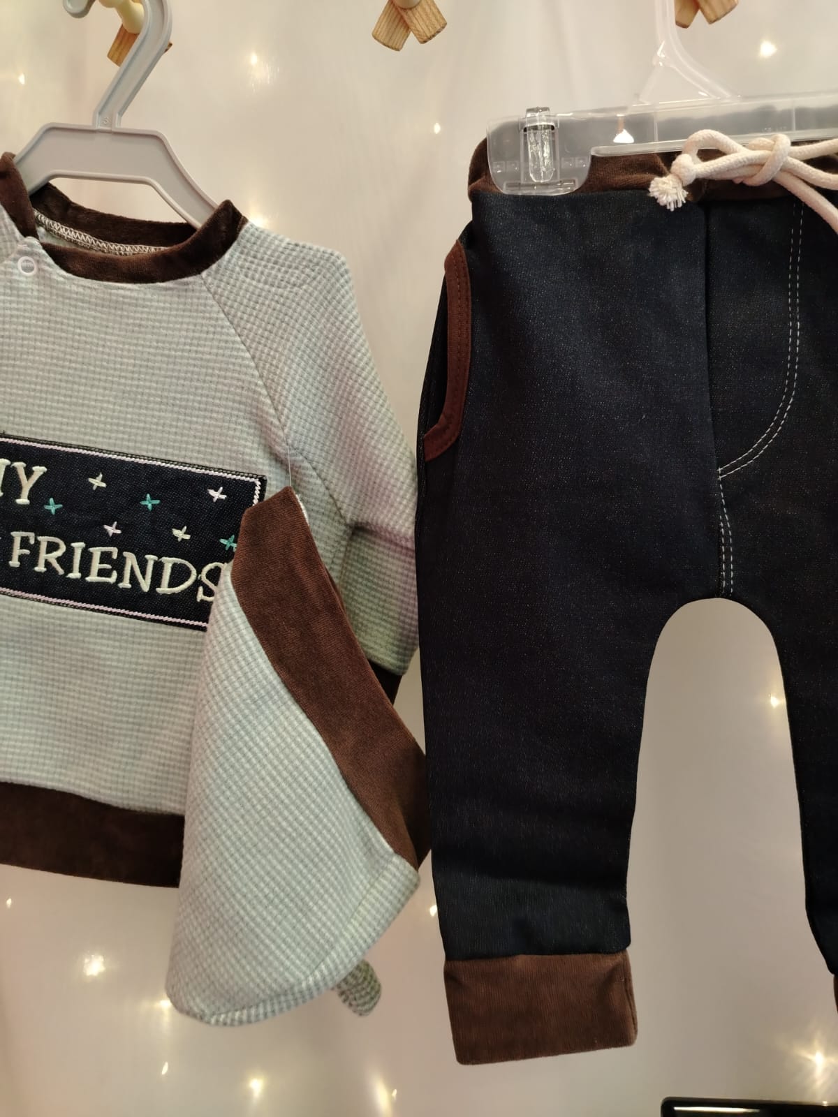 Conjunto Infantil Muleka Sapeka (Blusa 'My Friends' + Calça) Ref. 2633 Tam M - Imagem 3