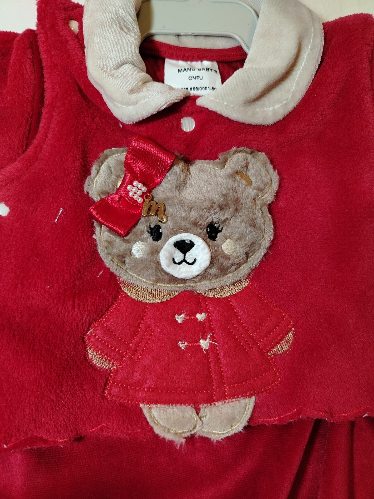 Macacão Infantil Plush Ursa vermelho Manu Baby's Ref. 188 Tam M - Imagem 4