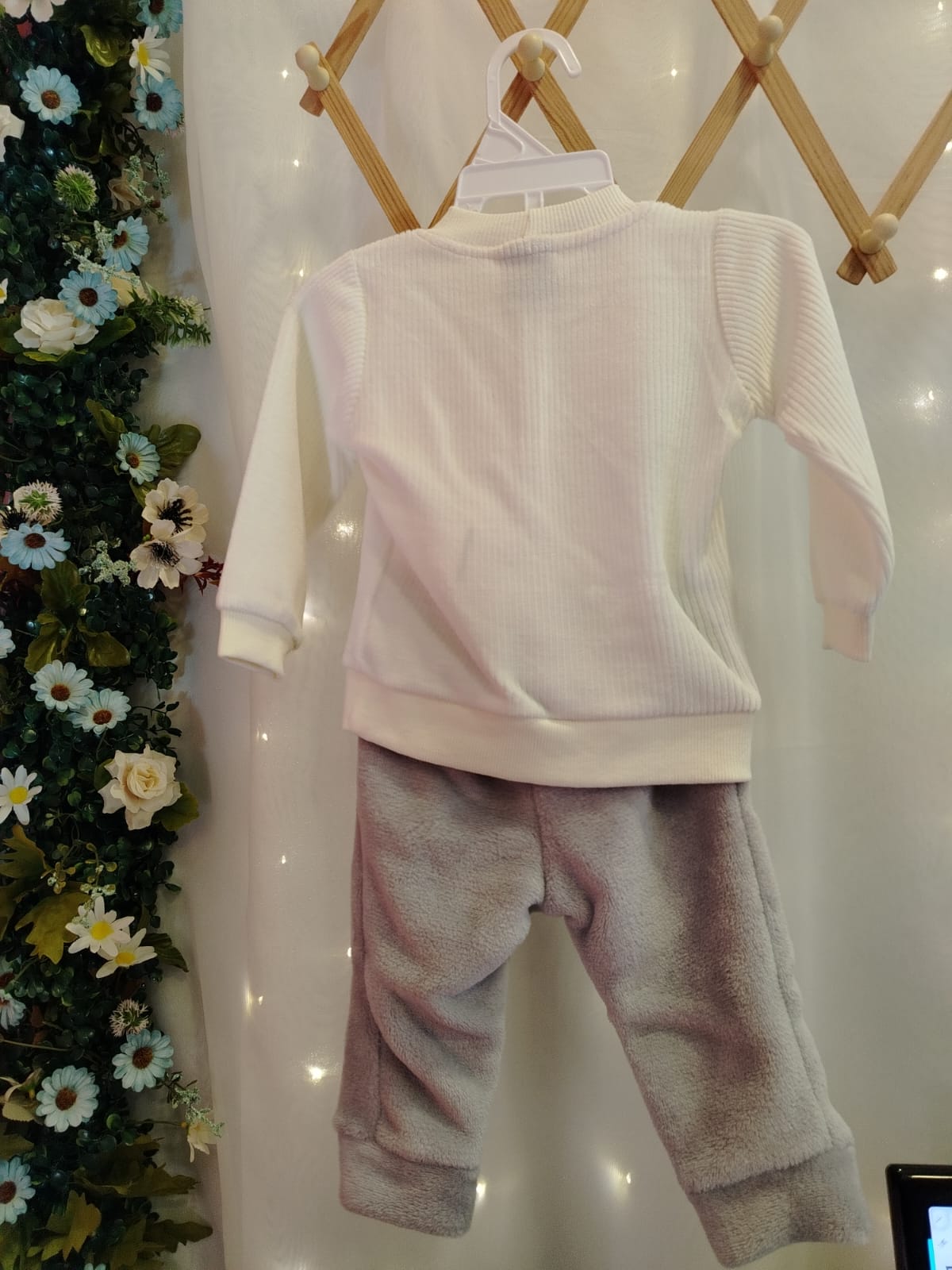 Conjunto bebê Plush Trenzinho Off-White e Cinza Baby Doces Momentos Ref. 6882 Tam P - Imagem 5